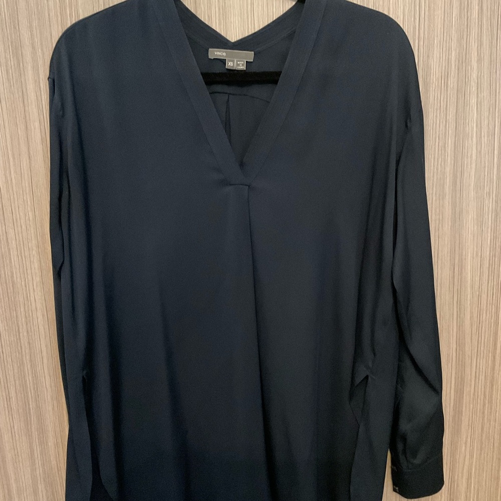 Vince navy silk top. Size XS. Excellent condition.